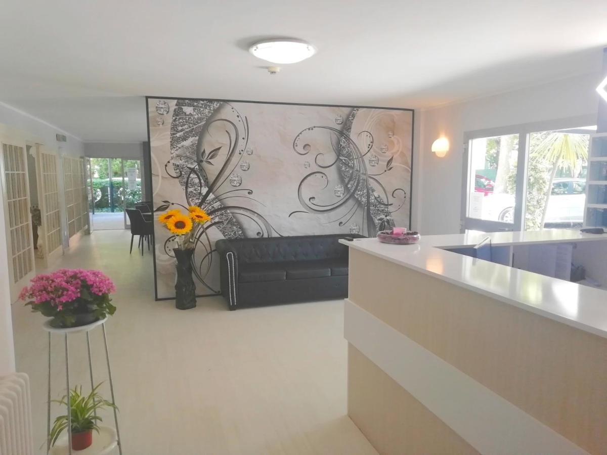 Hotel Rita Cervia Buitenkant foto